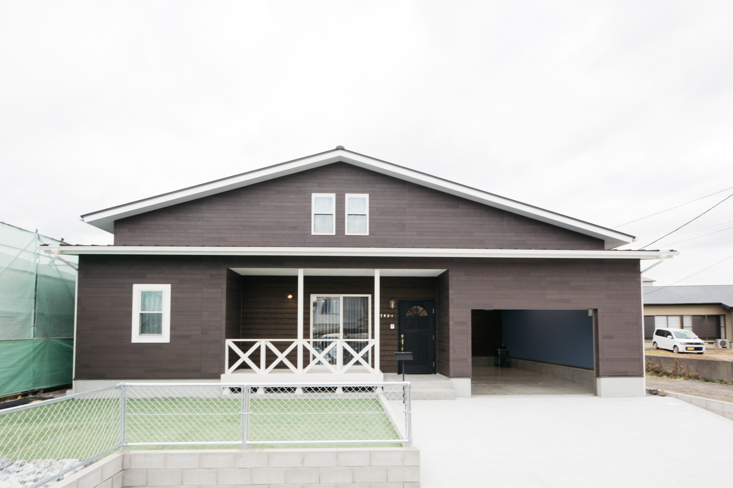 California Vintage Garage House